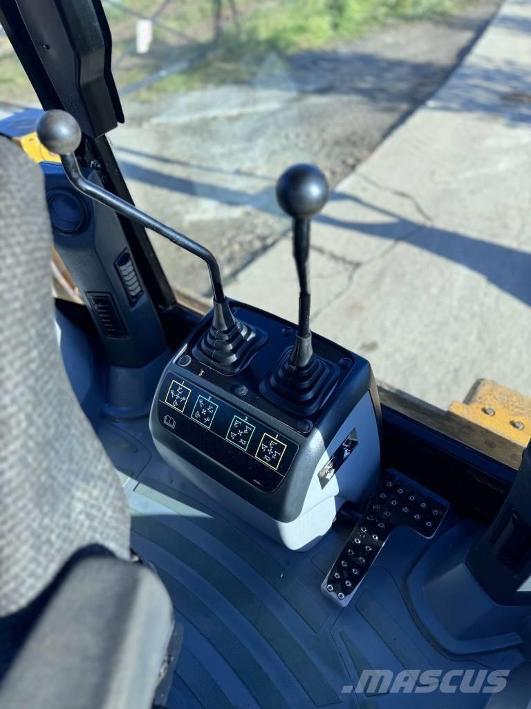 Cabe 428F Koparko-ładowarki