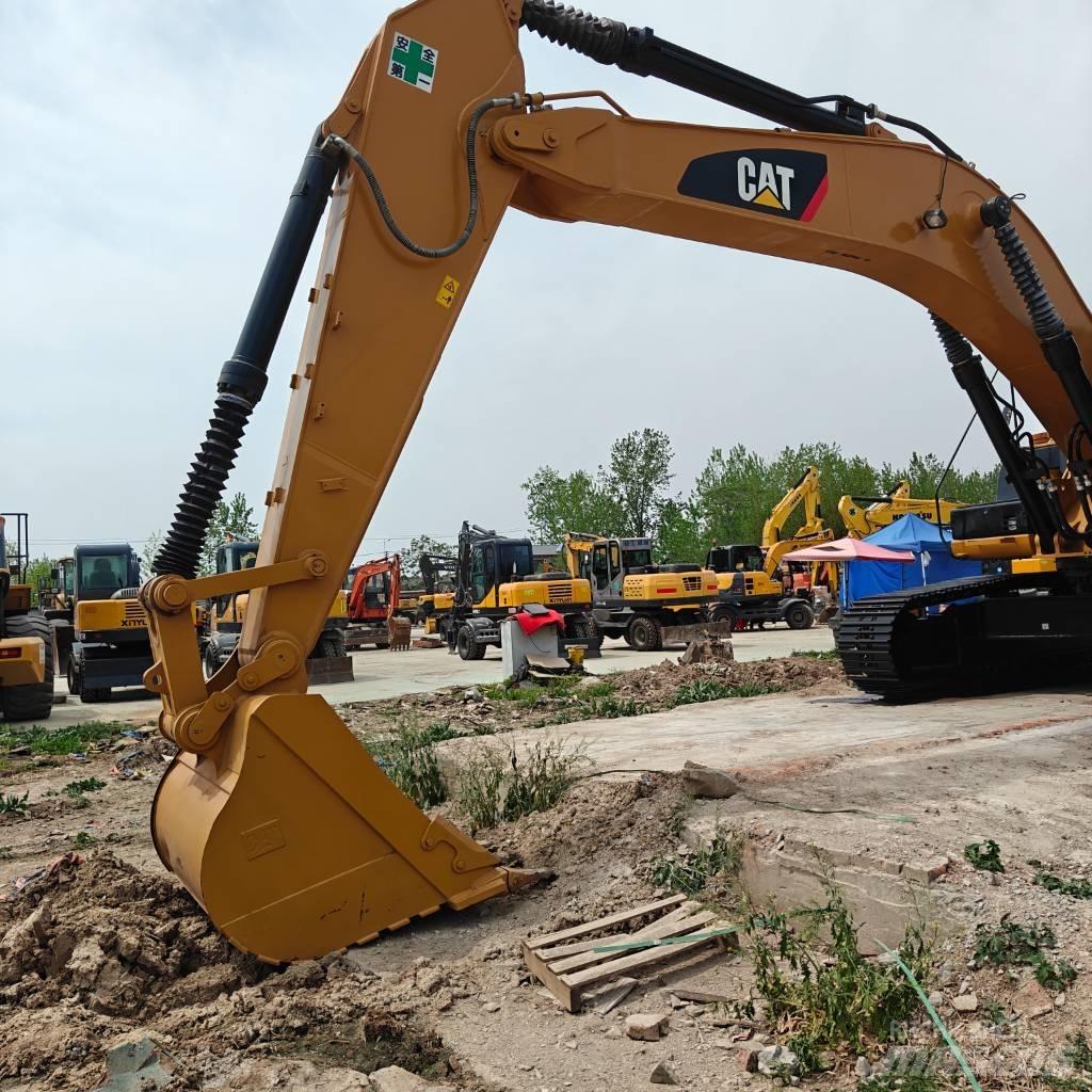 CAT 330D2 Koparki gąsienicowe