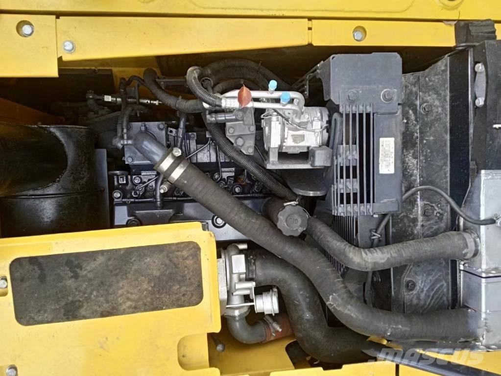 Komatsu PC130-7 Koparki gąsienicowe