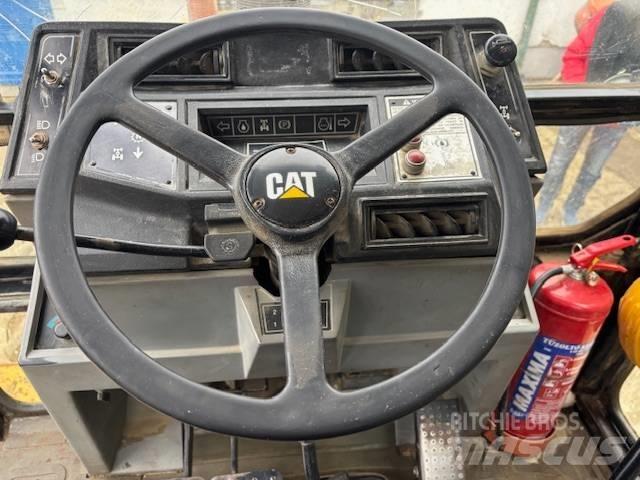 CAT 428 B Koparko-ładowarki
