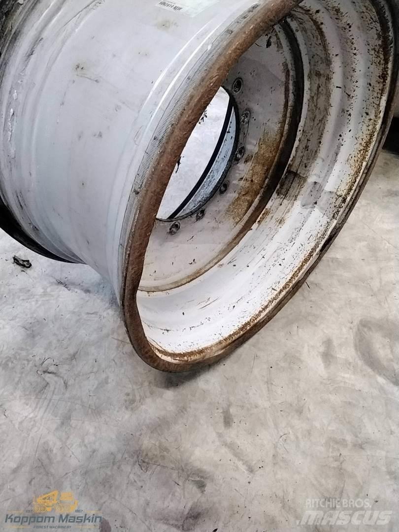 Valmet 901 20x34 Opony, koła i felgi