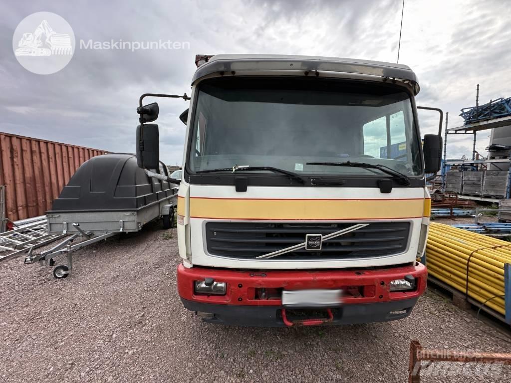 Volvo FL 6 Samochody ciężarowe ze skrzynią zamkniętą