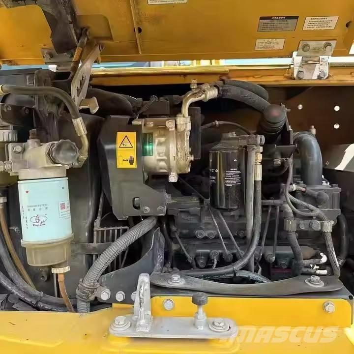Komatsu PC 70 Koparki gąsienicowe