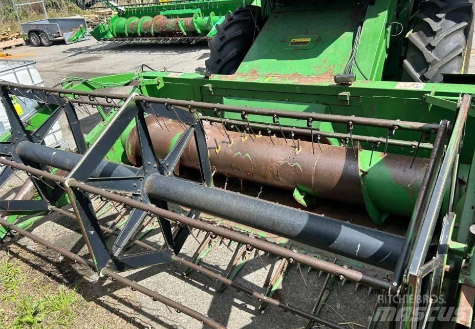 John Deere 1055 Kombajny zbożowe