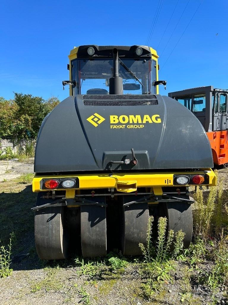 Bomag BW24RH Walce ogumione