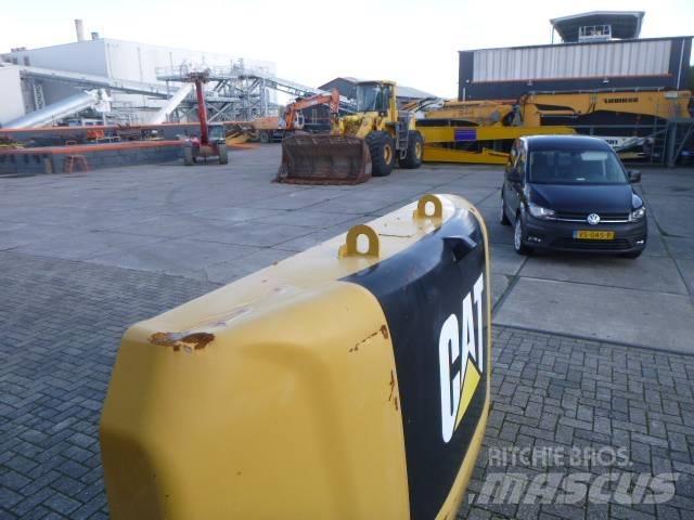 CAT 336 F L Ramy i zawieszenie