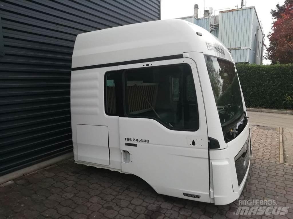 MAN TGS LX EURO 6 Kabiny i wnętrze