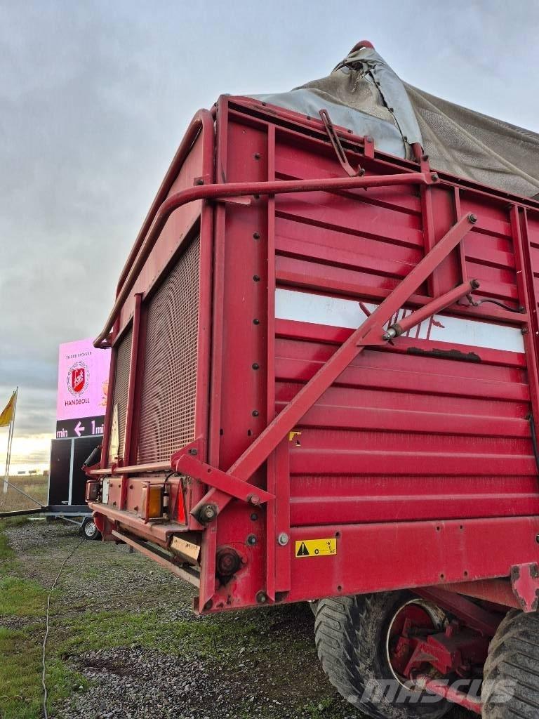 JF 3500 Przyczepy samozaładowcze