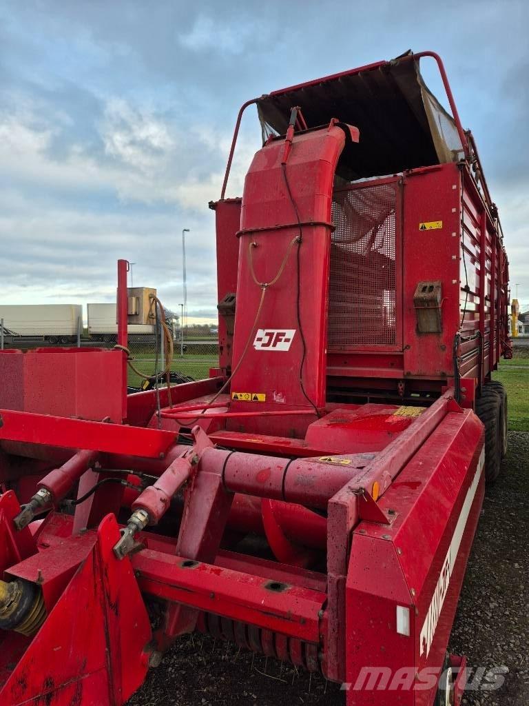 JF 3500 Przyczepy samozaładowcze