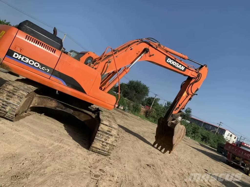 Doosan DH300 Koparki gąsienicowe