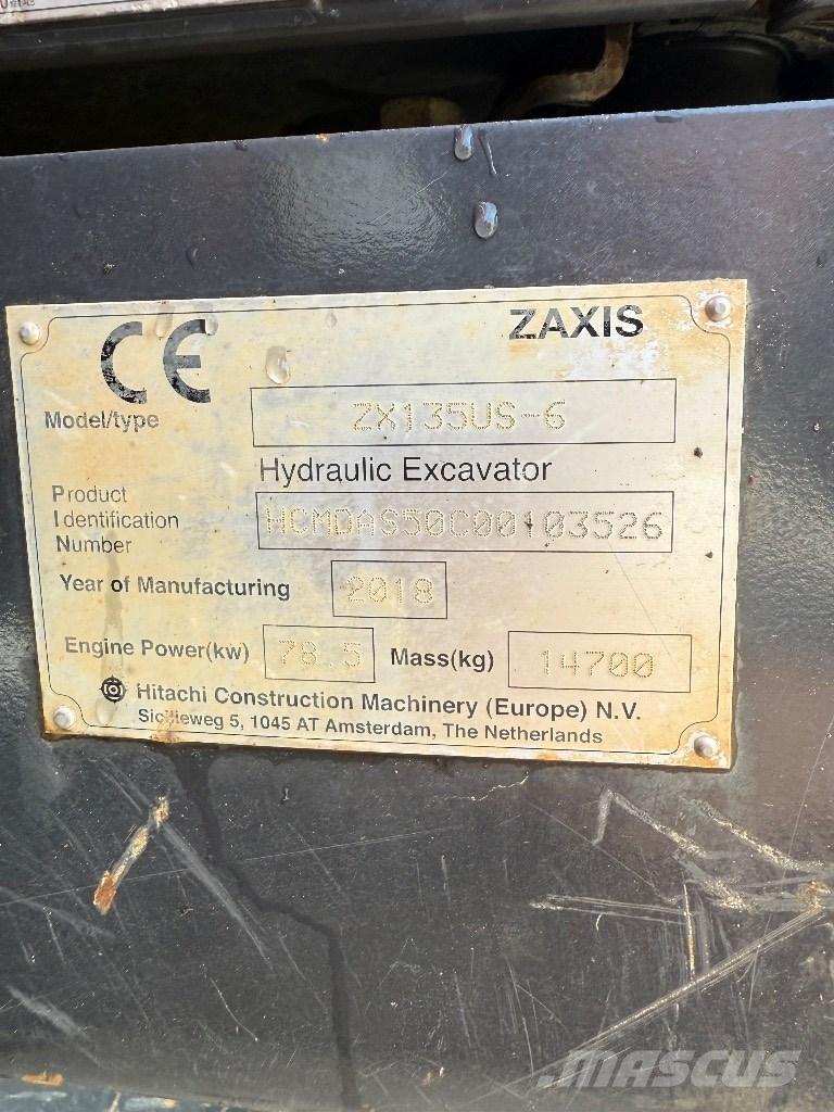 Hitachi ZX 135 US-6 Koparki gąsienicowe