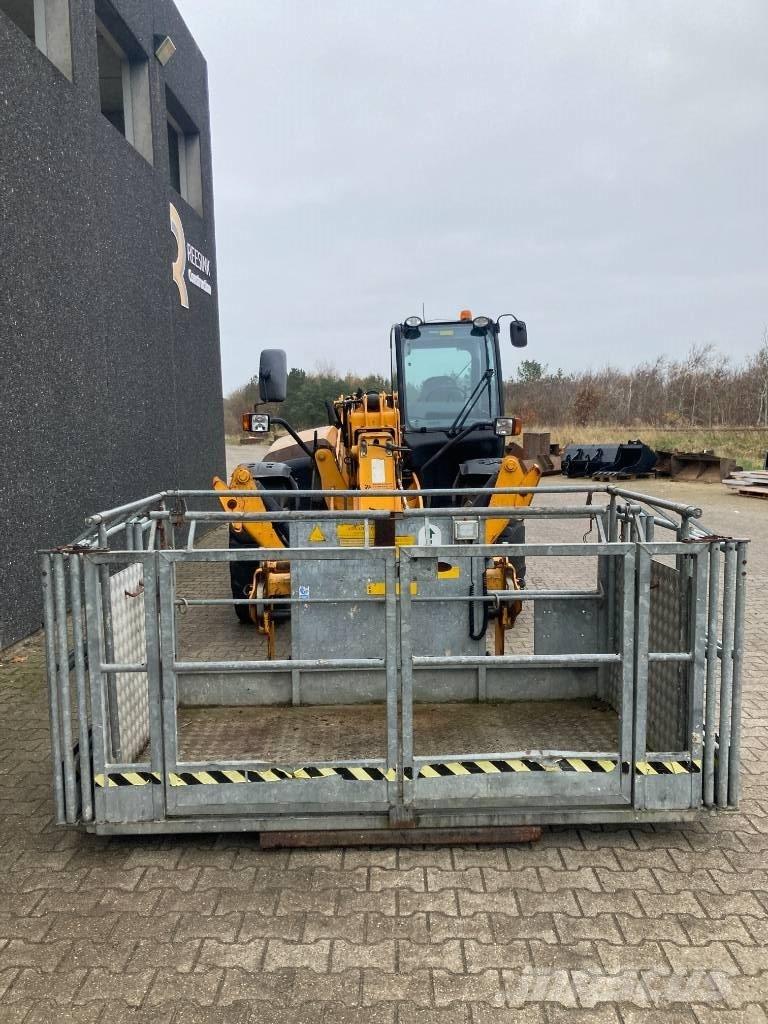 JCB 540-140 Ładowarki teleskopowe