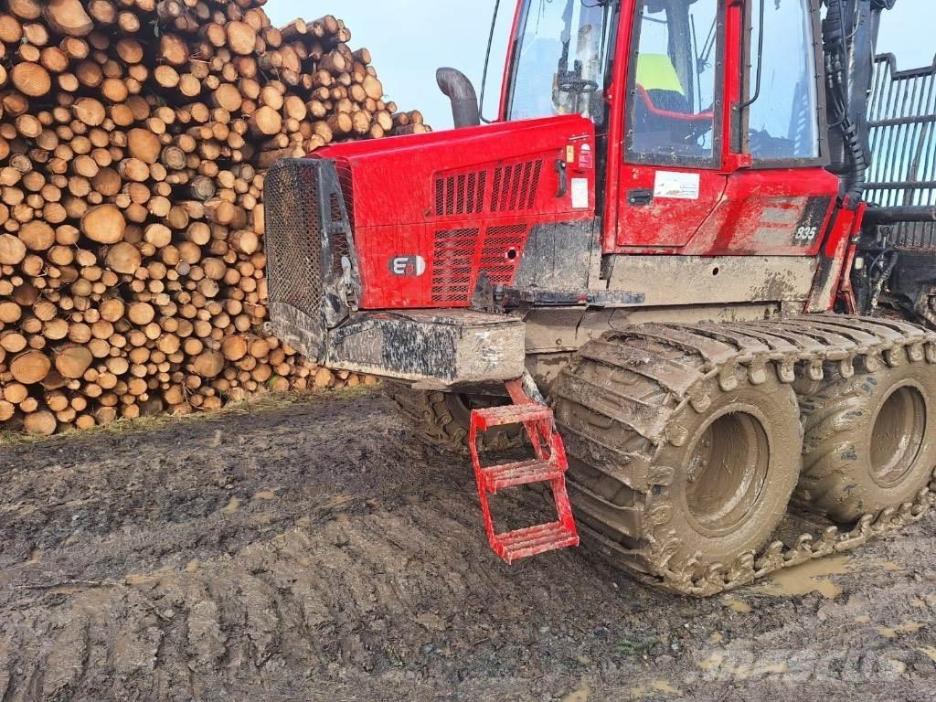 Komatsu 835 Forwardery