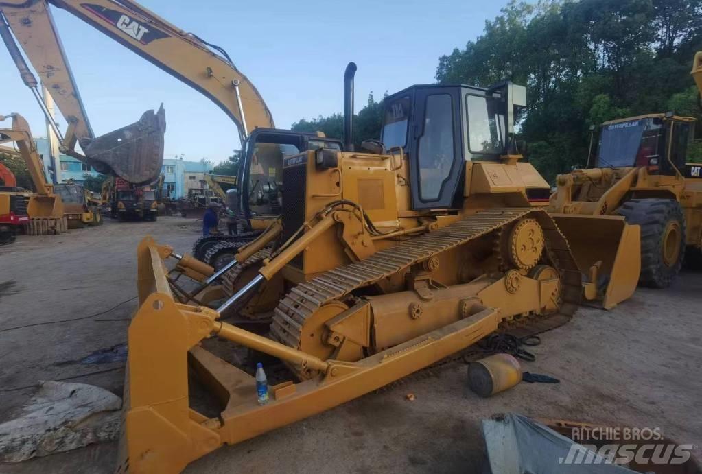 CAT D 6 R Spycharki gąsienicowe