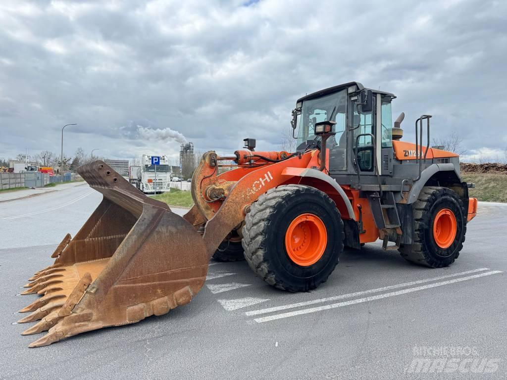 Hitachi ZW 250 Ładowarki kołowe