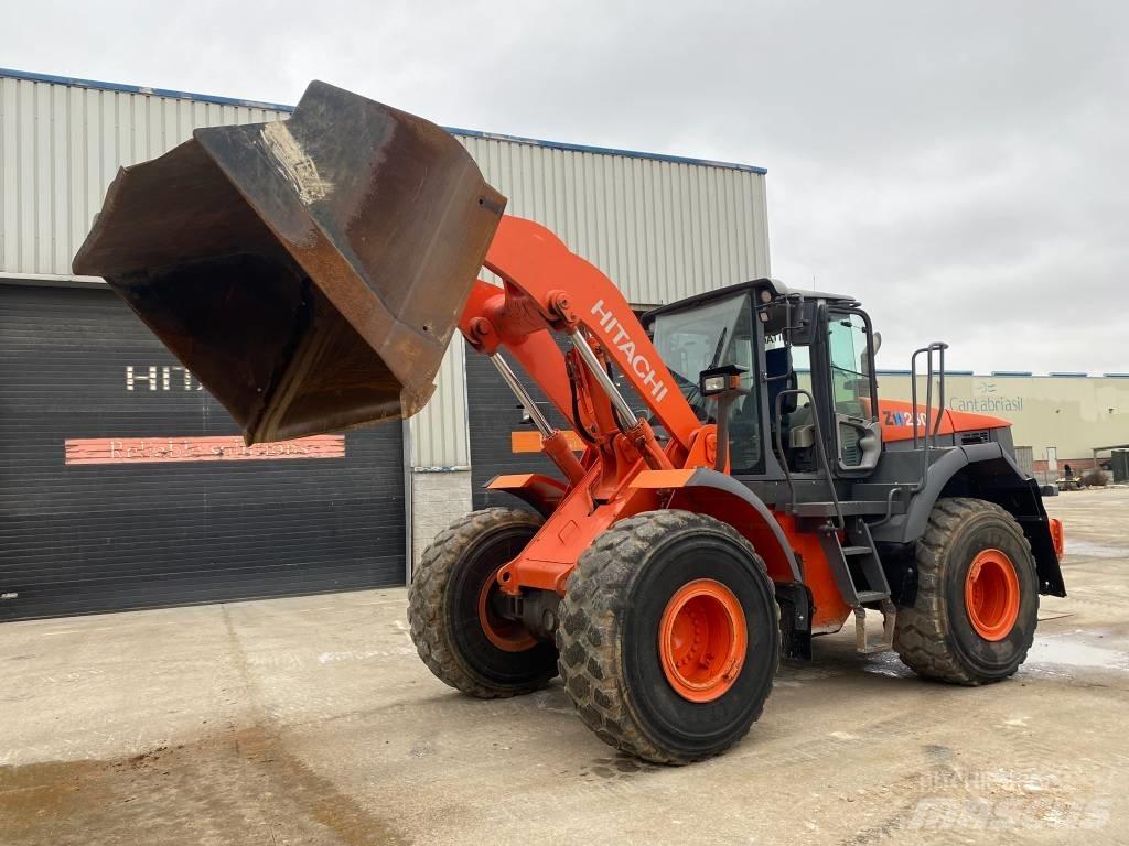 Hitachi ZW 250 Ładowarki kołowe