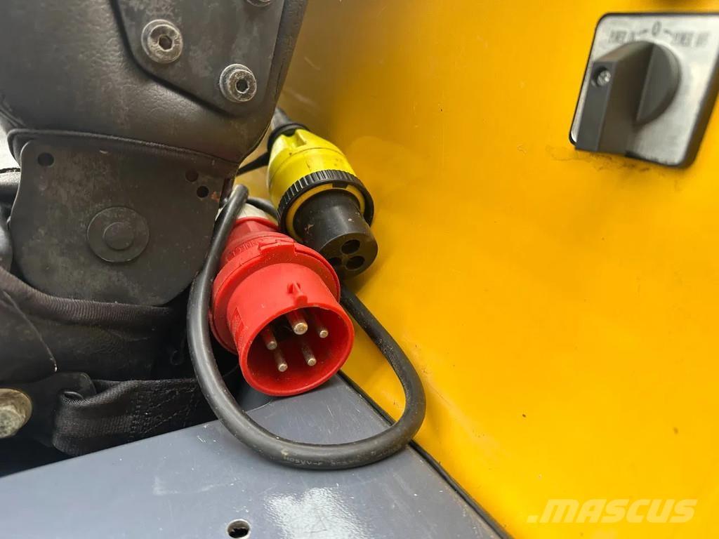 Eurotrac W11-E Ładowarki kołowe