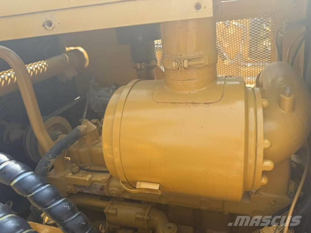 CAT D 7 G Równiarki