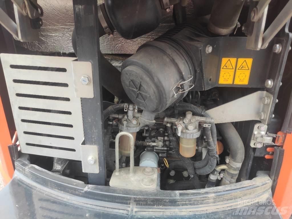 Hitachi ZX 26 U-6 Minikoparki