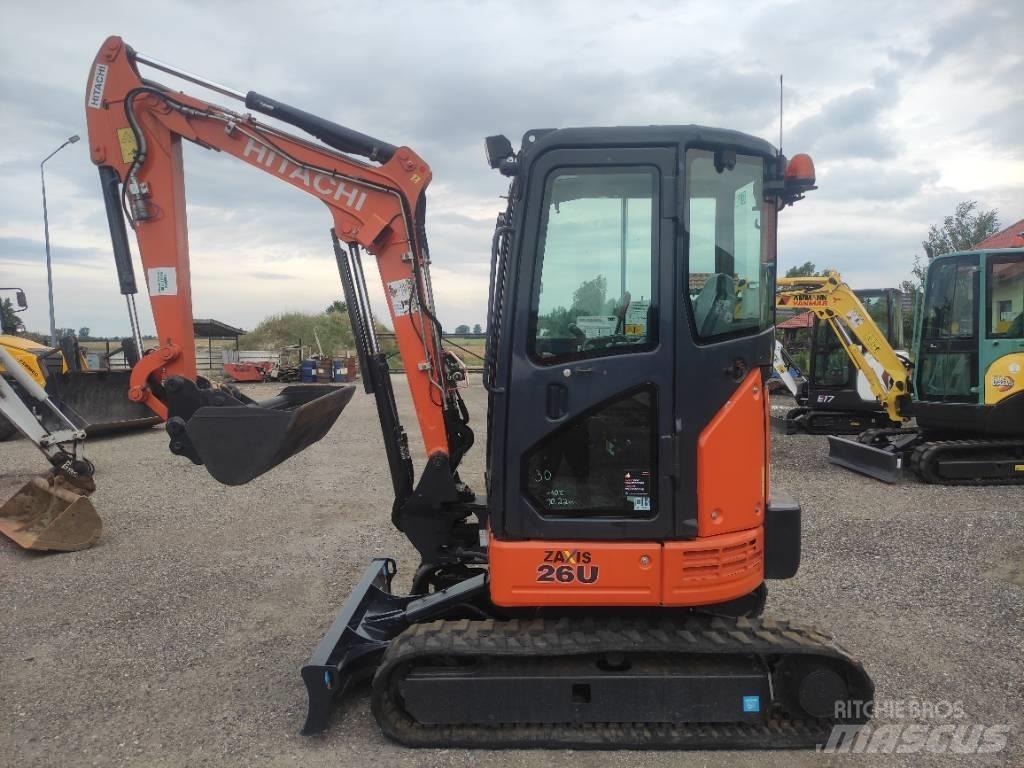Hitachi ZX 26 U-6 Minikoparki