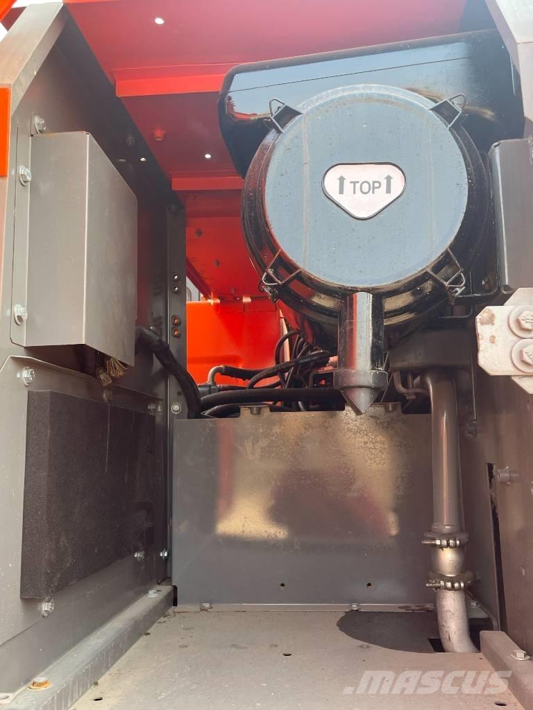 Hitachi ZX 210 Koparki gąsienicowe