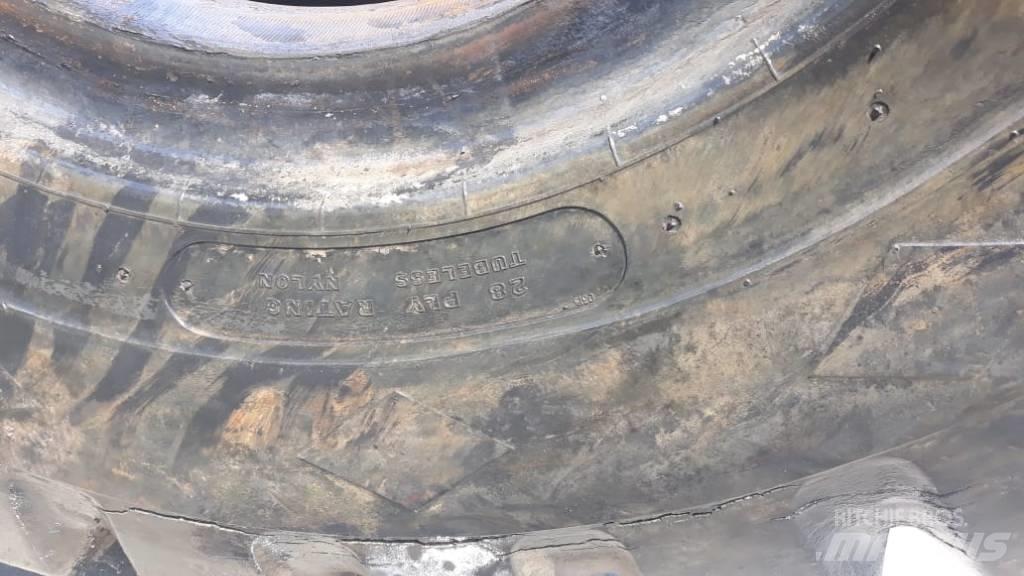 Goodyear 29.5-29 L3 Opony, koła i felgi