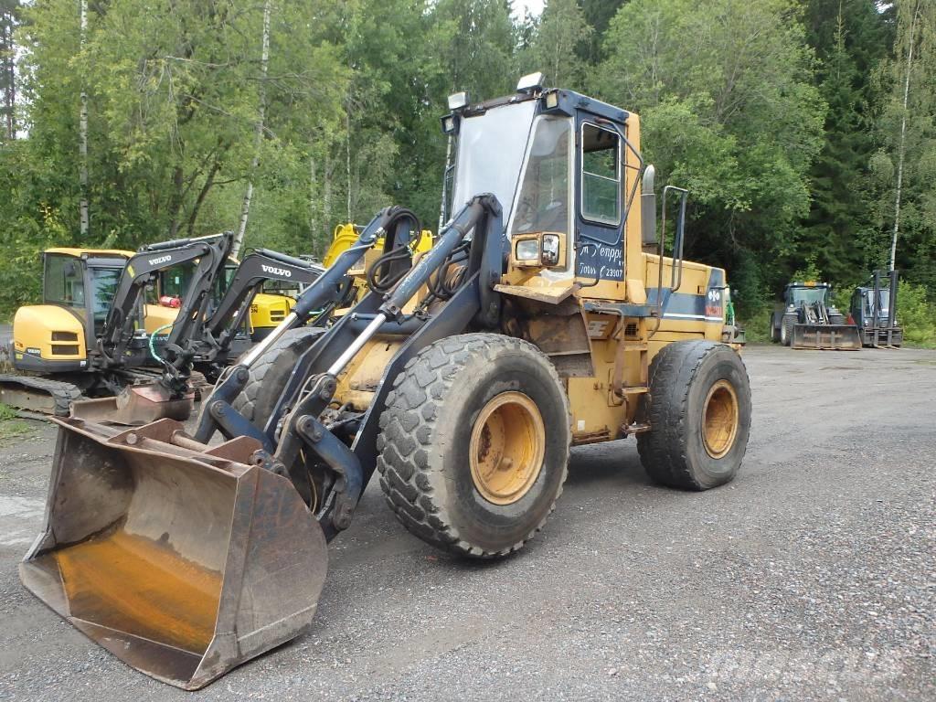Komatsu WA 250-1 Ładowarki kołowe