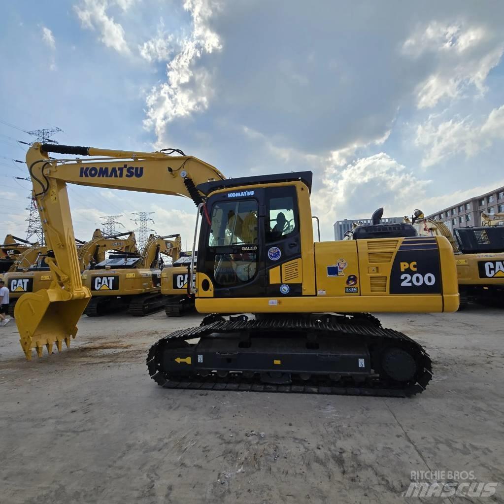 Komatsu PC 200-8 Koparki gąsienicowe