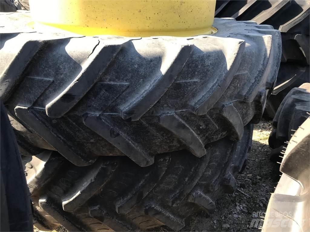 Michelin 520/85R46 Opony, koła i felgi