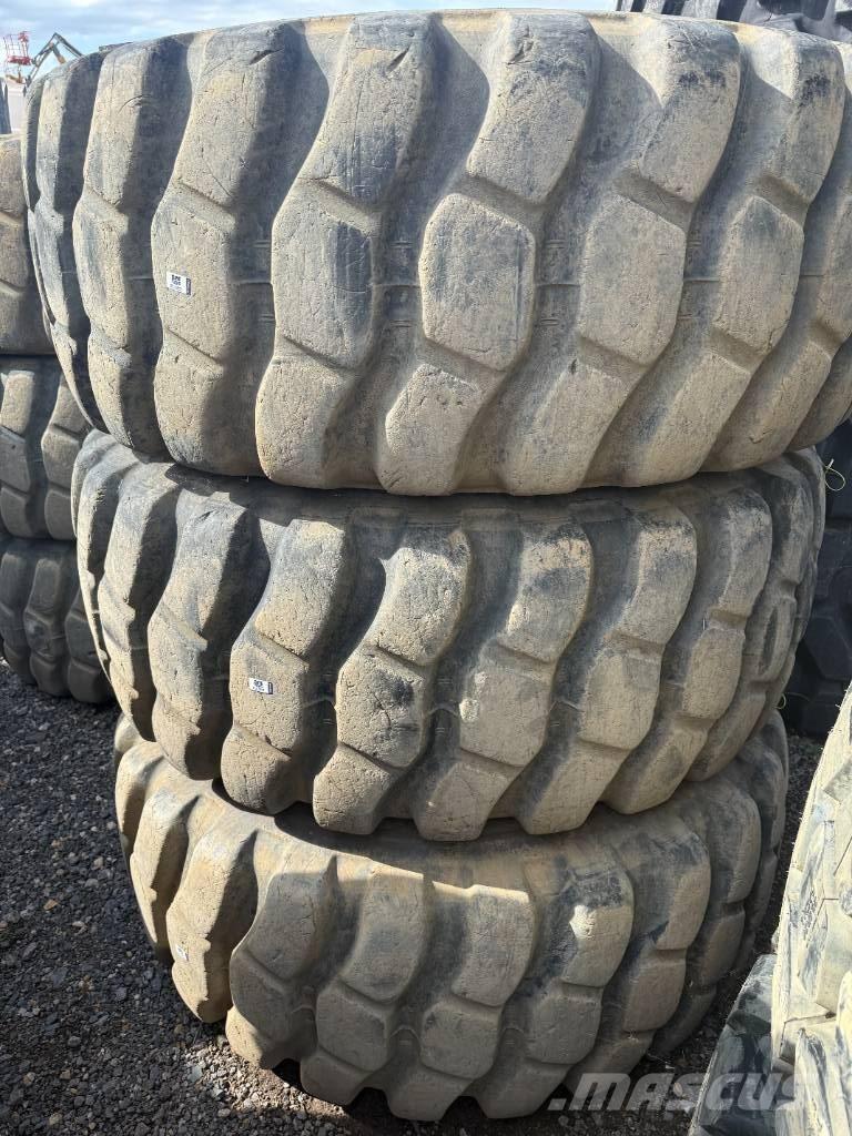 Bridgestone 23.5R25 Opony, koła i felgi