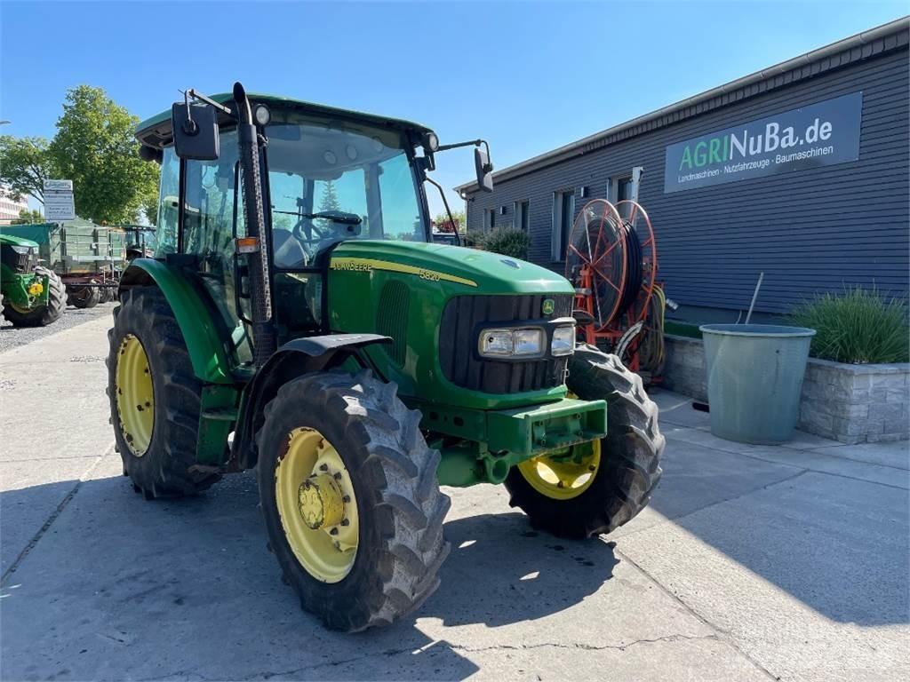 John Deere 5820 Ciągniki rolnicze