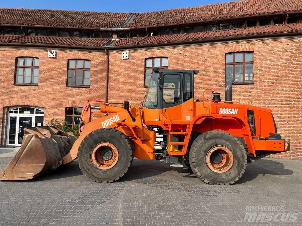Doosan DL 300 Ładowarki kołowe