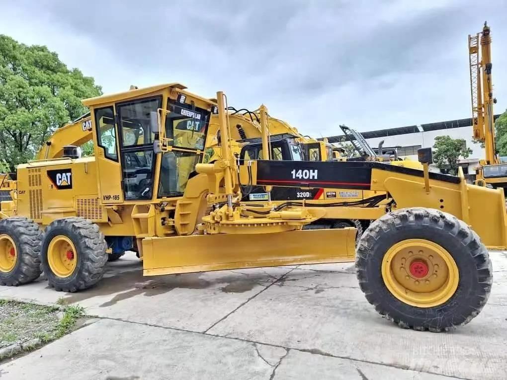 CAT 140H Równiarki