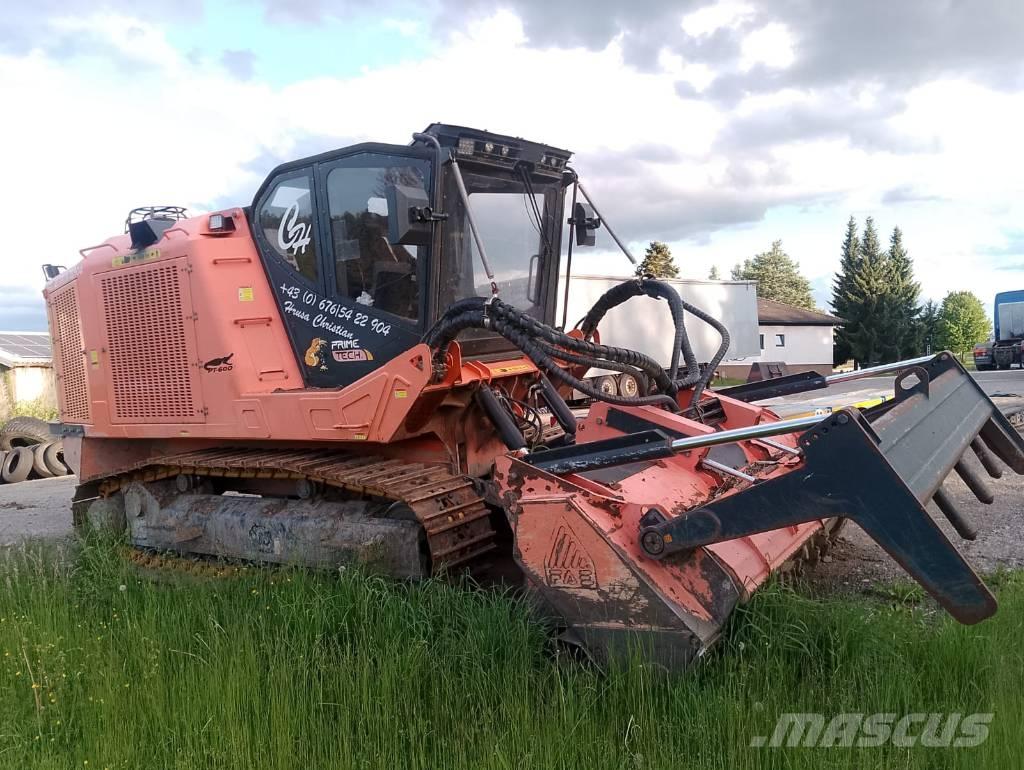Prime Tech P 475 Traktory leśne