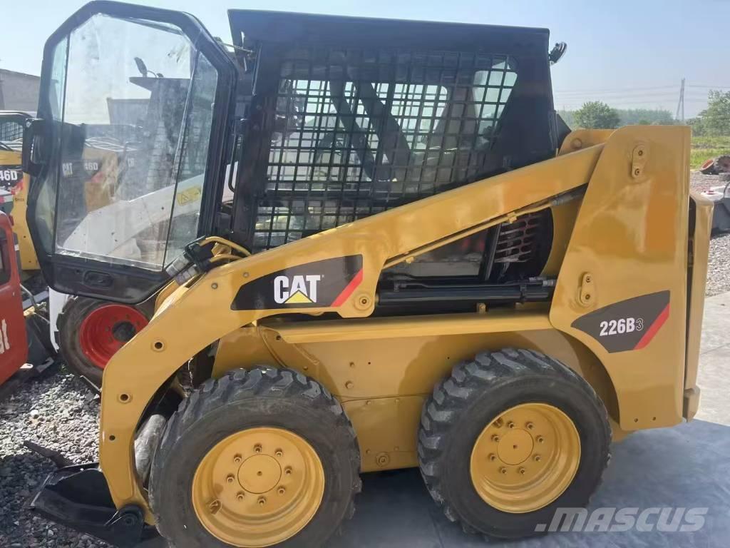 CAT 226 B 3 Ładowarki burtowe