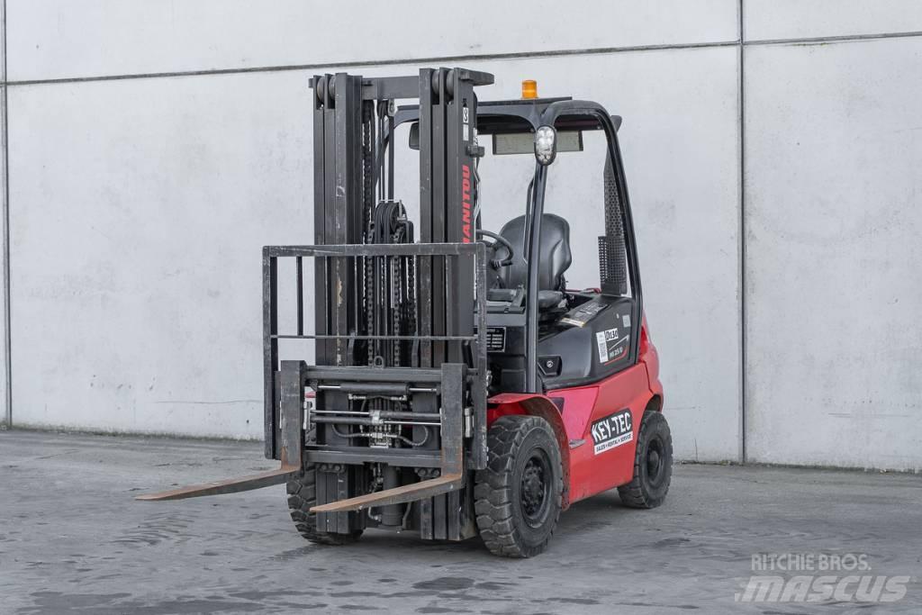 Manitou MI 25 D Wózki Diesla