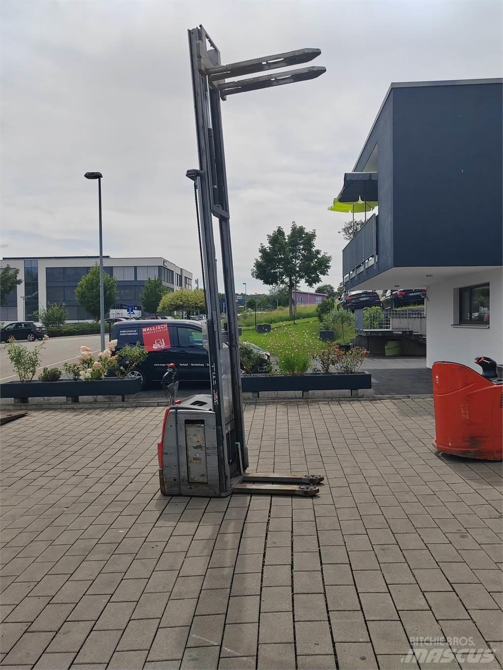 Still EXV 16 Wózki widłowe unoszące z dyszlem
