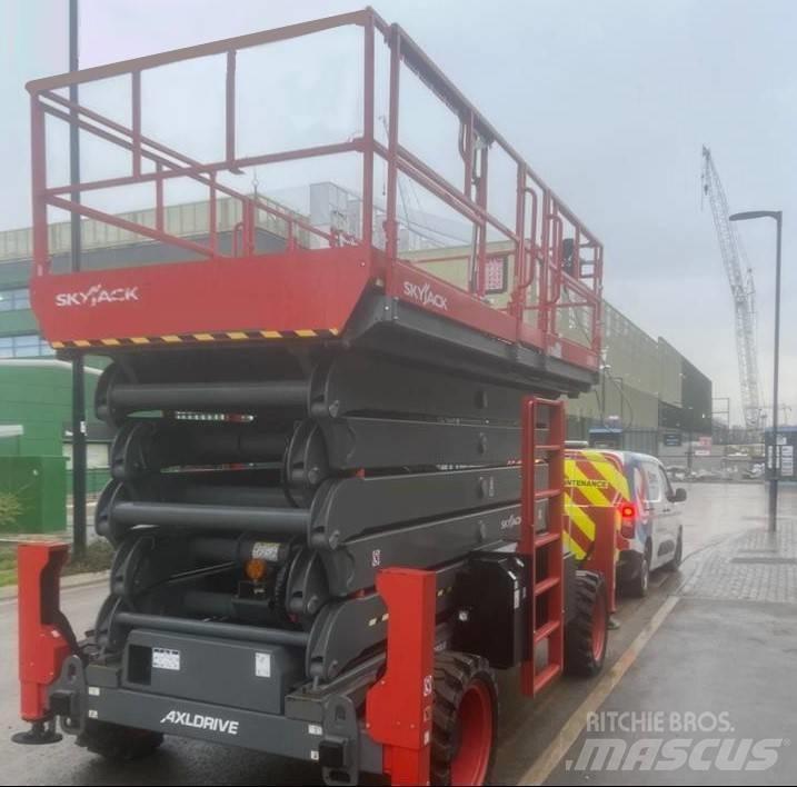 SkyJack SJ9664RT Podnośniki nożycowe