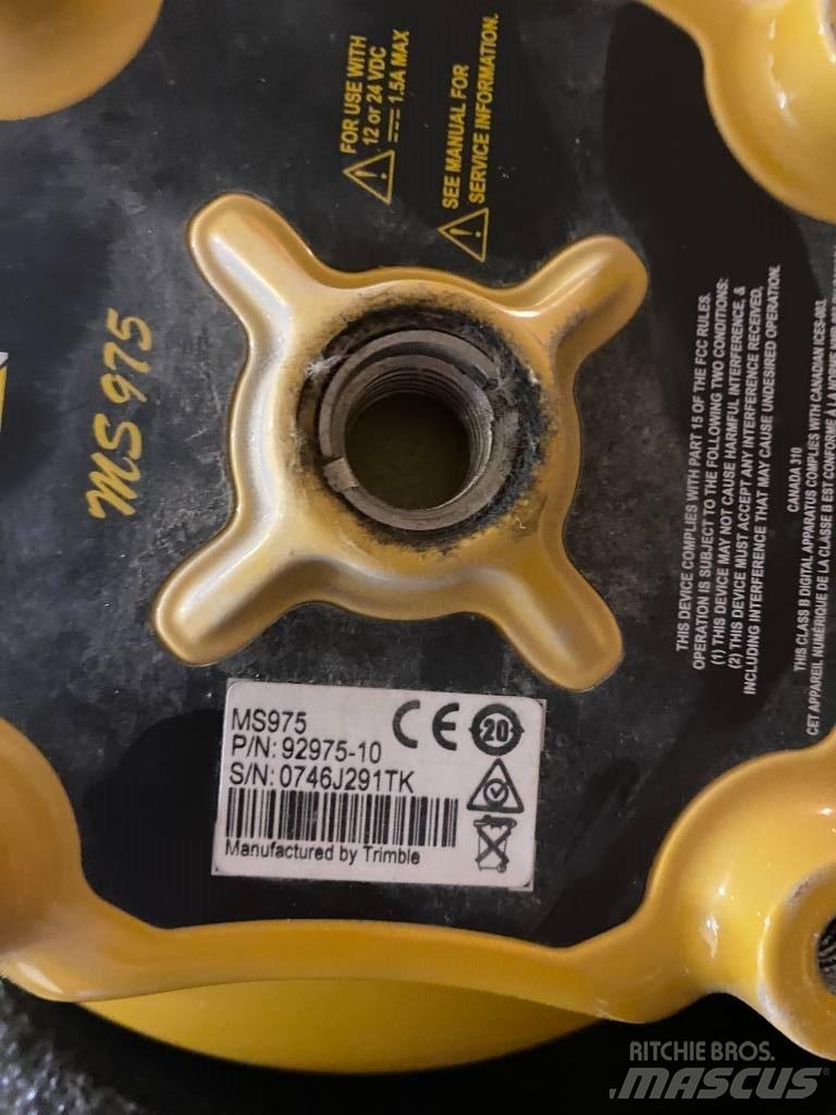 Trimble CB460 vals Urządzenia pomiarowe i automatyka przemysłowa