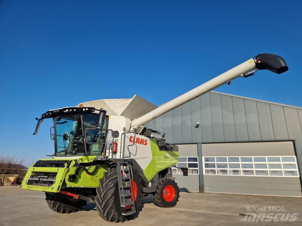 CLAAS Trion 750 Kombajny zbożowe