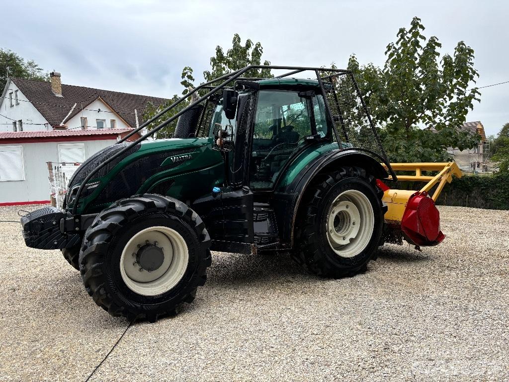Valtra T 174 Ciągniki rolnicze