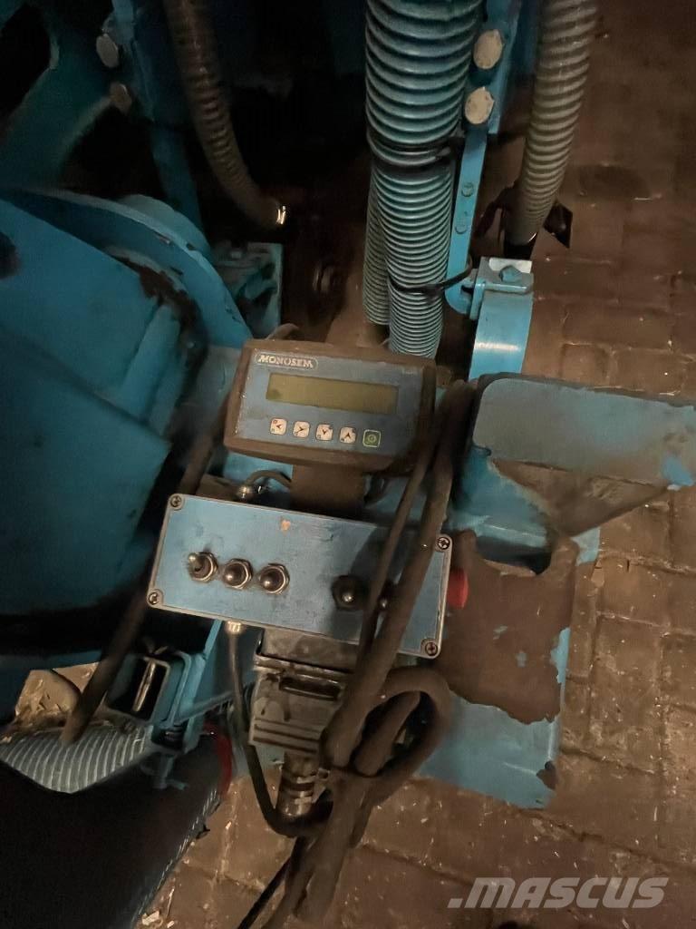 Monosem NG PLUS 12 Siewniki punktowe