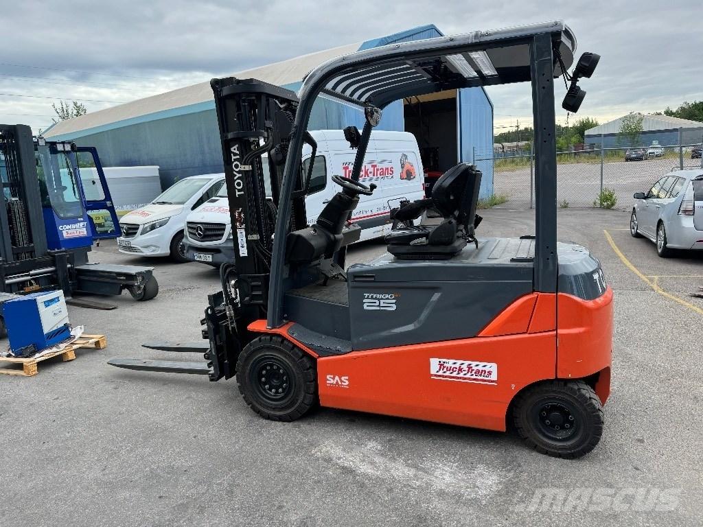 Toyota 8FBMT25 Wózki elektryczne