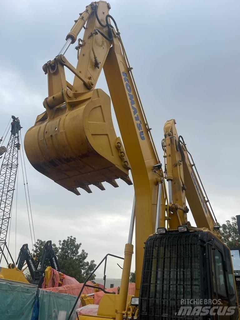 Komatsu PC210-10MO Koparki gąsienicowe