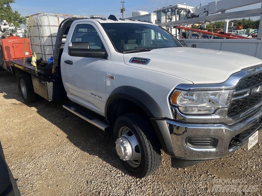 RAM 5500 Ciężarówki typu Platforma / Skrzynia