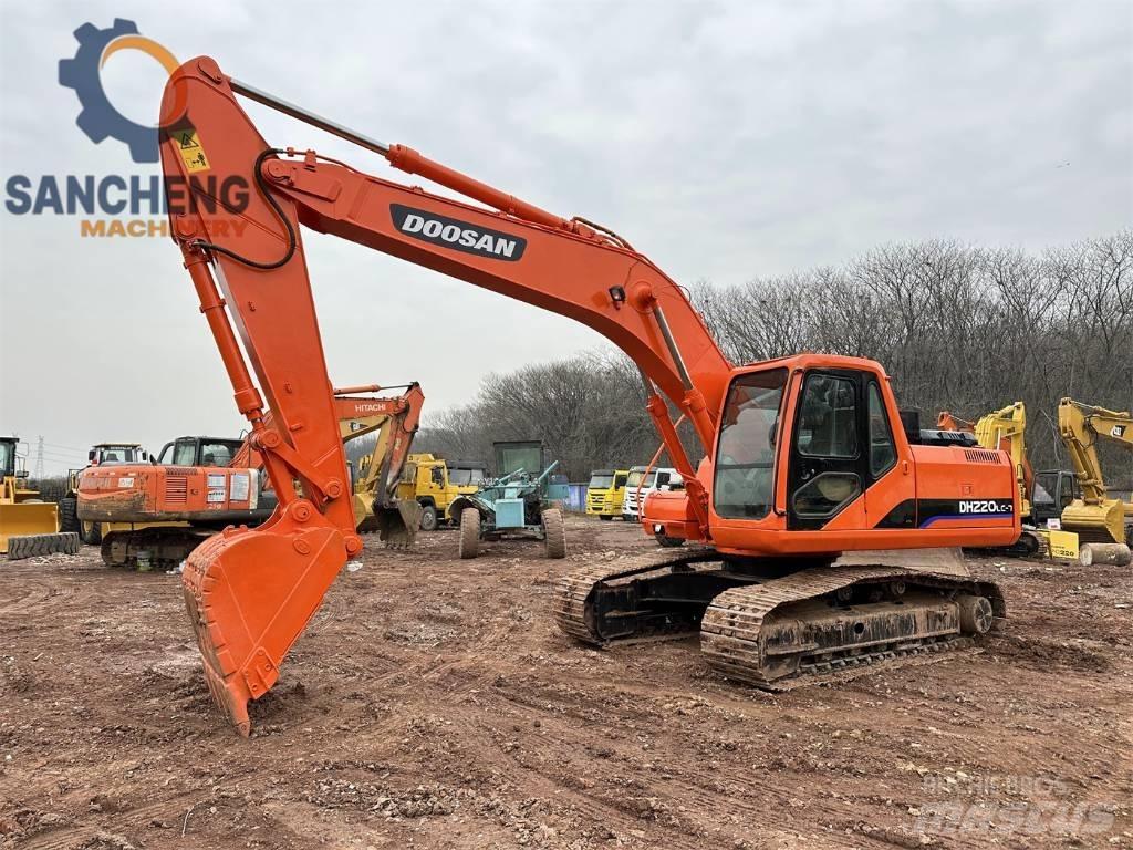 Doosan DH 220 Koparki gąsienicowe