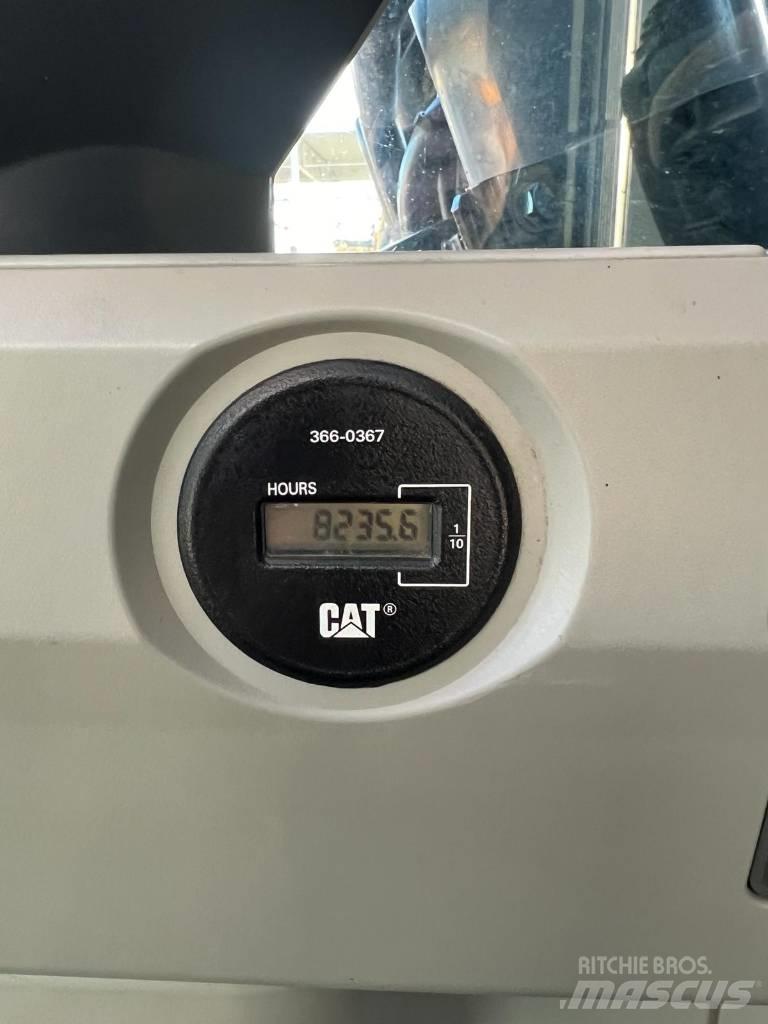 CAT 320 EL Koparki gąsienicowe