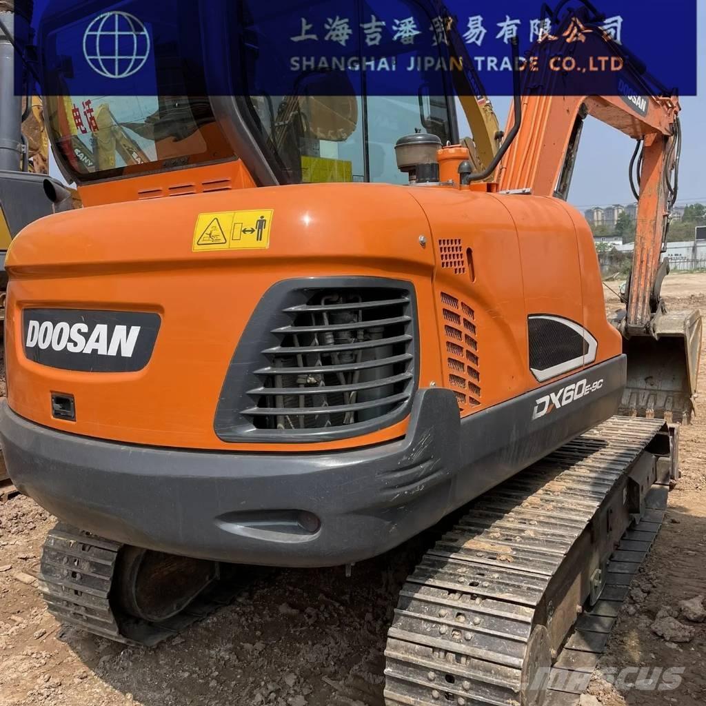 Doosan DX 60 Koparki gąsienicowe