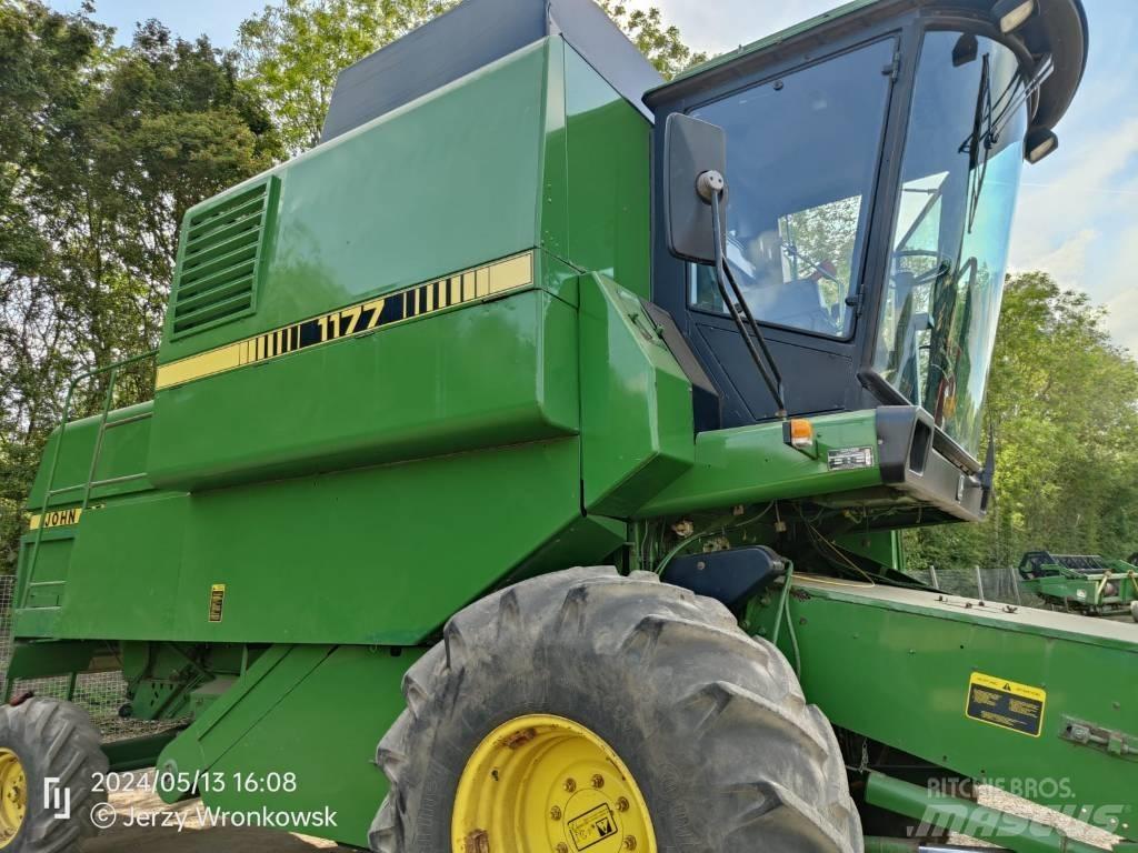 John Deere 1177 Kombajny zbożowe