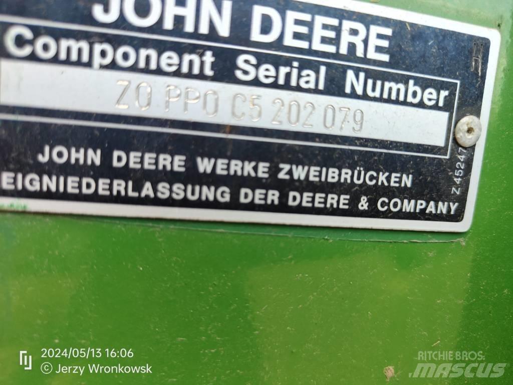John Deere 1177 Kombajny zbożowe